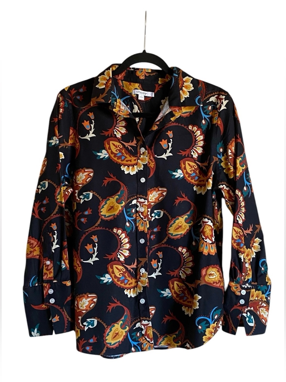 Women’s CHICOS Long Sleeve Button Up Top size 10